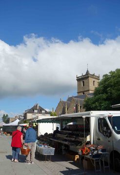 Marché place charles de gaulle